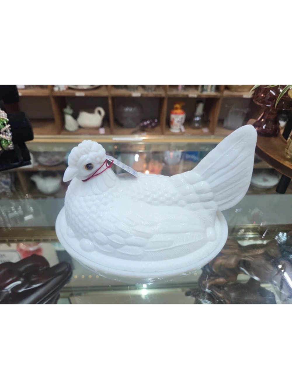 Westmoreland milk glass split tail glass eyed hen on nest